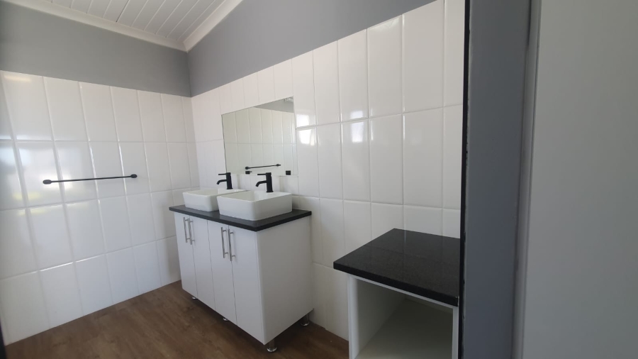 3 Bedroom Property for Sale in Sandpyper Village Western Cape